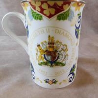Royal Worcester "Diamond Jubilee" Commemorative Mug (3 of 5) Royal Worcester "Diamond Jubilee" Commemorative Mug (3 of 5)