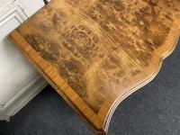 Burr Walnut Dressing Table or Desk by Gillows (9 of 16) Burr Walnut Dressing Table or Desk by Gillows (9 of 16)