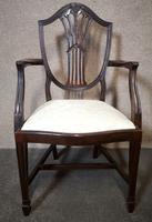 Set of Eight '6+2' Mahogany Dining Chairs in the Hepplewhite Style (12 of 15) Set of Eight '6+2' Mahogany Dining Chairs in the Hepplewhite Style (12 of 15)