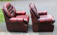 1960s Pair of Chesterfield Red Leather Highback Buttoned Armchairs (3 of 3) 1960s Pair of Chesterfield Red Leather Highback Buttoned Armchairs (3 of 3)