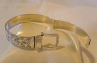 Vintage Silver Buckle Bangle 1977 Ornate Silver Bracelet 7" Length 34.9 Grams (9 of 12) Vintage Silver Buckle Bangle 1977 Ornate Silver Bracelet 7" Length 34.9 Grams (9 of 12)