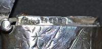 1907 Edwardian Silver Vesta by Birmingham's Constantine & Floyd Ltd (3 of 5) 1907 Edwardian Silver Vesta by Birmingham's Constantine & Floyd Ltd (3 of 5)