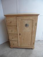 Stunning 4 Drawer 1 Door Antique Pine Kitchen / Storage Cupboard to wax / paint (2 of 8) Stunning 4 Drawer 1 Door Antique Pine Kitchen / Storage Cupboard to wax / paint (2 of 8)