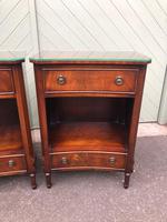 Pair of Mahogany Bedside Cabinets (3 of 11) Pair of Mahogany Bedside Cabinets (3 of 11)