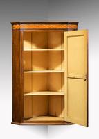 George III Period Mahogany Corner Cupboard (2 of 4) George III Period Mahogany Corner Cupboard (2 of 4)