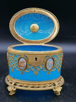 Exclusive Large Box / Box in Blue Opaline Glass with Miniatures from Paris / Palais-Royal (5 of 7) Exclusive Large Box / Box in Blue Opaline Glass with Miniatures from Paris / Palais-Royal (5 of 7)