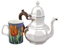 Britannia Standard Silver Teapot - Queen Anne Style - Antique George V 1920 (2 of 9) Britannia Standard Silver Teapot - Queen Anne Style - Antique George V 1920 (2 of 9)