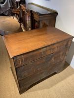 Small Georgian Oak Chest of Drawers (7 of 7) Small Georgian Oak Chest of Drawers (7 of 7)
