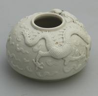 Very Fine Chinese Porcelain Brush Washer Ex. Wikramaratna Collection 19th Century (2 of 6) Very Fine Chinese Porcelain Brush Washer Ex. Wikramaratna Collection 19th Century (2 of 6)