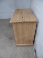 Mint Victorian Antique Pine 2 Door Dresser Base / TV Stand to wax / paint (5 of 8) Mint Victorian Antique Pine 2 Door Dresser Base / TV Stand to wax / paint (5 of 8)