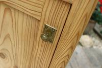Fantastic & Large Pair of Old Stripped Pine Bedside Cabinets - We Deliver! (5 of 9) Fantastic & Large Pair of Old Stripped Pine Bedside Cabinets - We Deliver! (5 of 9)