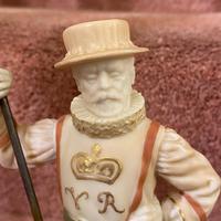 Rare Royal Worcester Porcelain Figure – Beefeater 'Shape No: 1362', by James Hadley Dated 1892 (3 of 6) Rare Royal Worcester Porcelain Figure – Beefeater 'Shape No: 1362', by James Hadley Dated 1892 (3 of 6)