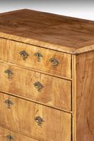 Queen Anne Period Chest of Drawers (4 of 6) Queen Anne Period Chest of Drawers (4 of 6)