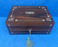 William IV Rosewood Box with Mother of Pearl Inlay (9 of 9) William IV Rosewood Box with Mother of Pearl Inlay (9 of 9)