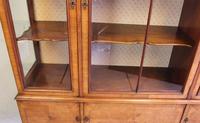 Quality Antique Walnut Display Cabinet (10 of 19) Quality Antique Walnut Display Cabinet (10 of 19)