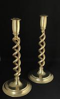 Pair of Late Victorian Brass Open Twist Candlesticks (2 of 4) Pair of Late Victorian Brass Open Twist Candlesticks (2 of 4)