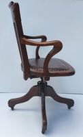 Large Size Early 20th Century Solid Oak Office Chair (3 of 6) Large Size Early 20th Century Solid Oak Office Chair (3 of 6)