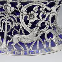 Large Victorian Irish Silver Dish 'Potato' Ring Wakely & Wheeler Wild Animals (13 of 18) Large Victorian Irish Silver Dish 'Potato' Ring Wakely & Wheeler Wild Animals (13 of 18)