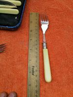 Vintage Silver Plate EPNS Fish Knife & Fork Set Cased c.1930 (5 of 8) Vintage Silver Plate EPNS Fish Knife & Fork Set Cased c.1930 (5 of 8)