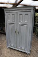 Fabulous Old Pine & Grey Painted Wardrobe / Hall / Kitchen Cupboard - We Deliver! (5 of 12) Fabulous Old Pine & Grey Painted Wardrobe / Hall / Kitchen Cupboard - We Deliver! (5 of 12)
