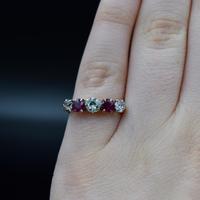 Vintage Ruby & Diamond 18ct 18K Yellow Gold Five Stone Ring (7 of 10) Vintage Ruby & Diamond 18ct 18K Yellow Gold Five Stone Ring (7 of 10)