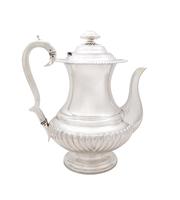 Antique William IV Sterling Silver Coffee Pot 1833 (9 of 9) Antique William IV Sterling Silver Coffee Pot 1833 (9 of 9)