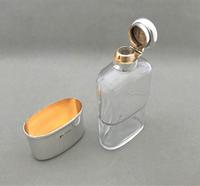 Handsome George V silver & glass hip flask (2 of 6) Handsome George V silver & glass hip flask (2 of 6)