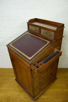 Victorian Mahogany Davenport attributed to Gillow (2 of 12) Victorian Mahogany Davenport attributed to Gillow (2 of 12)