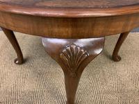 Round Burr Walnut Queen Anne Style Coffee Table (6 of 6) Round Burr Walnut Queen Anne Style Coffee Table (6 of 6)