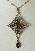 Art Nouveau 9ct Gold & Peridot Lavaliere Pendant Necklace (1 of 6)