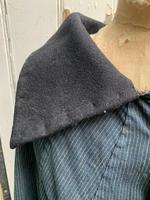 Antique French handmade indigo blue striped linen cape or cloak with black wool collar one size (5 of 10) Antique French handmade indigo blue striped linen cape or cloak with black wool collar one size (5 of 10)