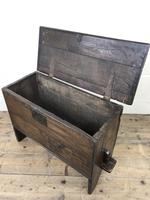 Small 18th Century Joined Oak Coffer (9 of 18) Small 18th Century Joined Oak Coffer (9 of 18)