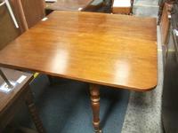 Large Gate Leg Dining Table (3 of 4) Large Gate Leg Dining Table (3 of 4)