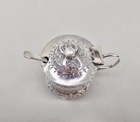 Small Victorian Silver Mustard Pot by William Devenport, Birmingham 1895 (4 of 8) Small Victorian Silver Mustard Pot by William Devenport, Birmingham 1895 (4 of 8)