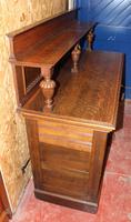 1920s Arts & Craft Style Carved Oak Sideboard with Back (5 of 9) 1920s Arts & Craft Style Carved Oak Sideboard with Back (5 of 9)