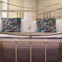 Wide Cast Iron & Brass Antique Bed in Cream (4 of 7) Wide Cast Iron & Brass Antique Bed in Cream (4 of 7)