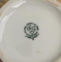 Grainger & Co Royal China Works Royal Worcester Loving Cup c.1901 (8 of 8) Grainger & Co Royal China Works Royal Worcester Loving Cup c.1901 (8 of 8)