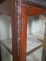 Edwardian Carved Mahogany Display Cabinet / China Cabinet (7 of 13) Edwardian Carved Mahogany Display Cabinet / China Cabinet (7 of 13)
