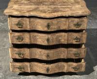 Early 19th Century Bleached Walnut Commode Chest of Drawers (5 of 13) Early 19th Century Bleached Walnut Commode Chest of Drawers (5 of 13)