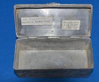 C18th pewter snuff-box (6 of 6) C18th pewter snuff-box (6 of 6)