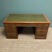 Superb Quality Large Edwardian Walnut Antique Office Desk (3 of 7) Superb Quality Large Edwardian Walnut Antique Office Desk (3 of 7)