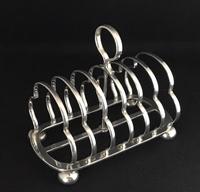 Walker & Hall Silver Plated 7 Bar Toast Rack (2 of 4) Walker & Hall Silver Plated 7 Bar Toast Rack (2 of 4)