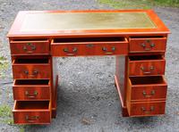 1960s Mahogany One Piece Desk with Green Leather (2 of 4) 1960s Mahogany One Piece Desk with Green Leather (2 of 4)