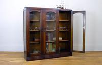 Oak 3 Door 1930s Vintage Bookcase with Keys (2 of 22) Oak 3 Door 1930s Vintage Bookcase with Keys (2 of 22)