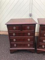 Pair of Small Mahogany Bedside Chest Drawers (2 of 11) Pair of Small Mahogany Bedside Chest Drawers (2 of 11)