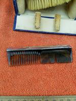 Antique Sterling Silver Hallmarked Cased Faux Tortoise Shell Brush & Comb Set with Mirror 1926 (7 of 12) Antique Sterling Silver Hallmarked Cased Faux Tortoise Shell Brush & Comb Set with Mirror 1926 (7 of 12)