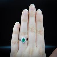 Vintage Emerald and Diamond Platinum Oval Cluster Halo Ring (4 of 9) Vintage Emerald and Diamond Platinum Oval Cluster Halo Ring (4 of 9)