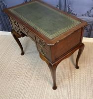 Edwardian Mahogany Knee Hole Desk (8 of 12) Edwardian Mahogany Knee Hole Desk (8 of 12)