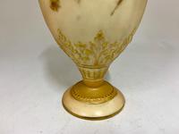 Antique Royal Worcester Pedestal Vase circa 1913 (5 of 5) Antique Royal Worcester Pedestal Vase circa 1913 (5 of 5)