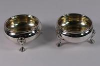 Pair of George V Silver Bun Salts (3 of 3) Pair of George V Silver Bun Salts (3 of 3)